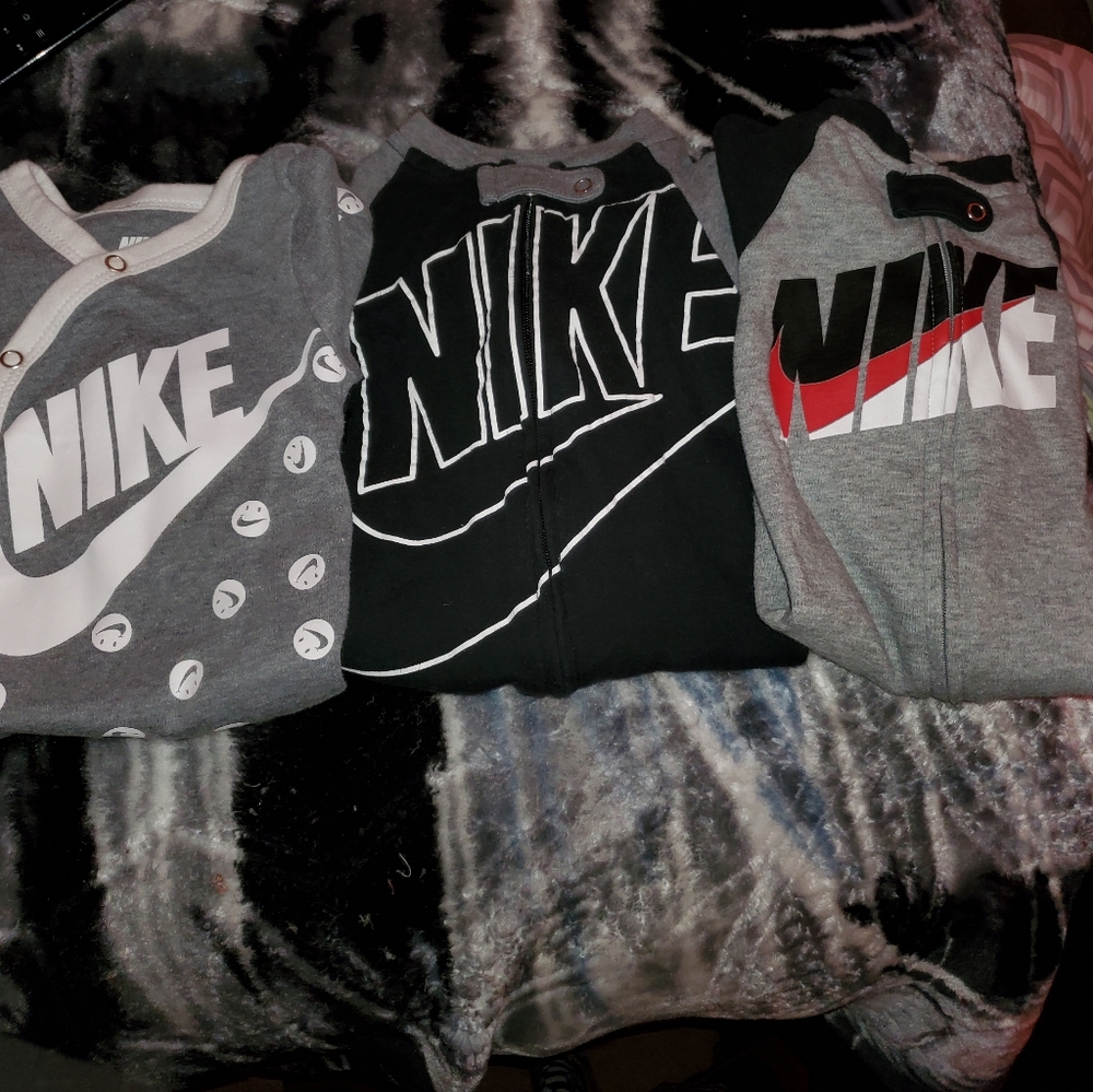 Nike sz 3mo coveralls